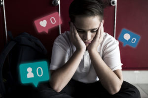 El lado oscuro de las redes - soledad y salud mental